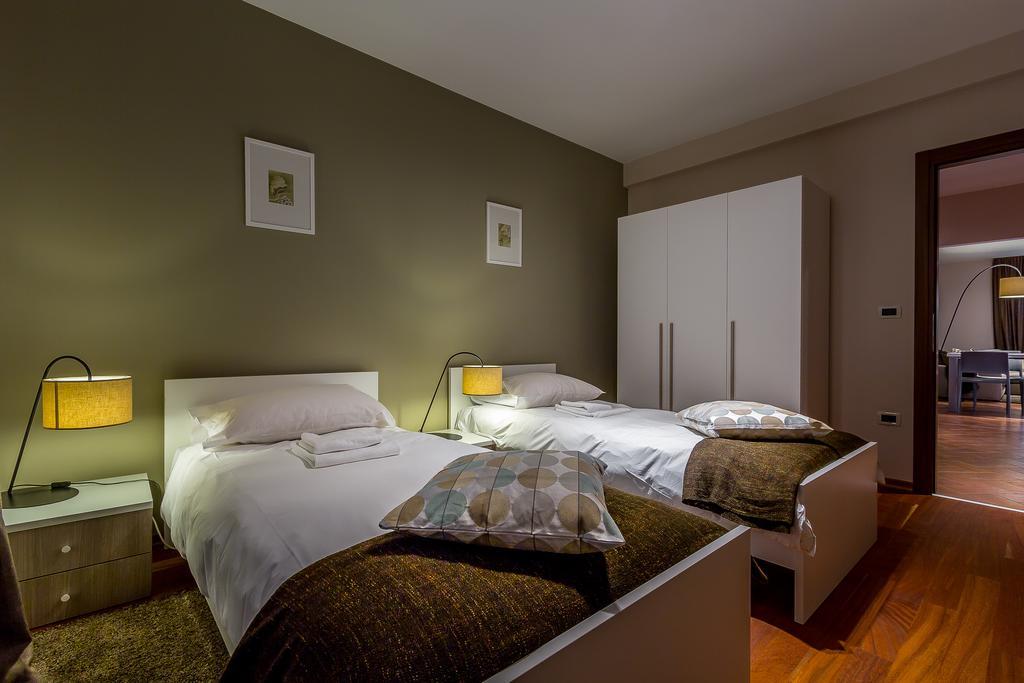 Apartments Stella Ровинско село Стая снимка