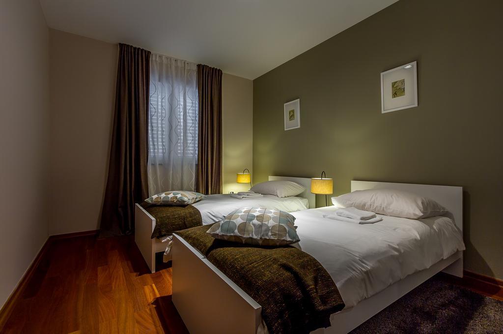 Apartments Stella Ровинско село Стая снимка