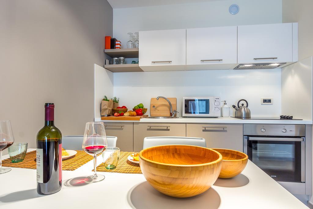 Apartments Stella Ровинско село Стая снимка