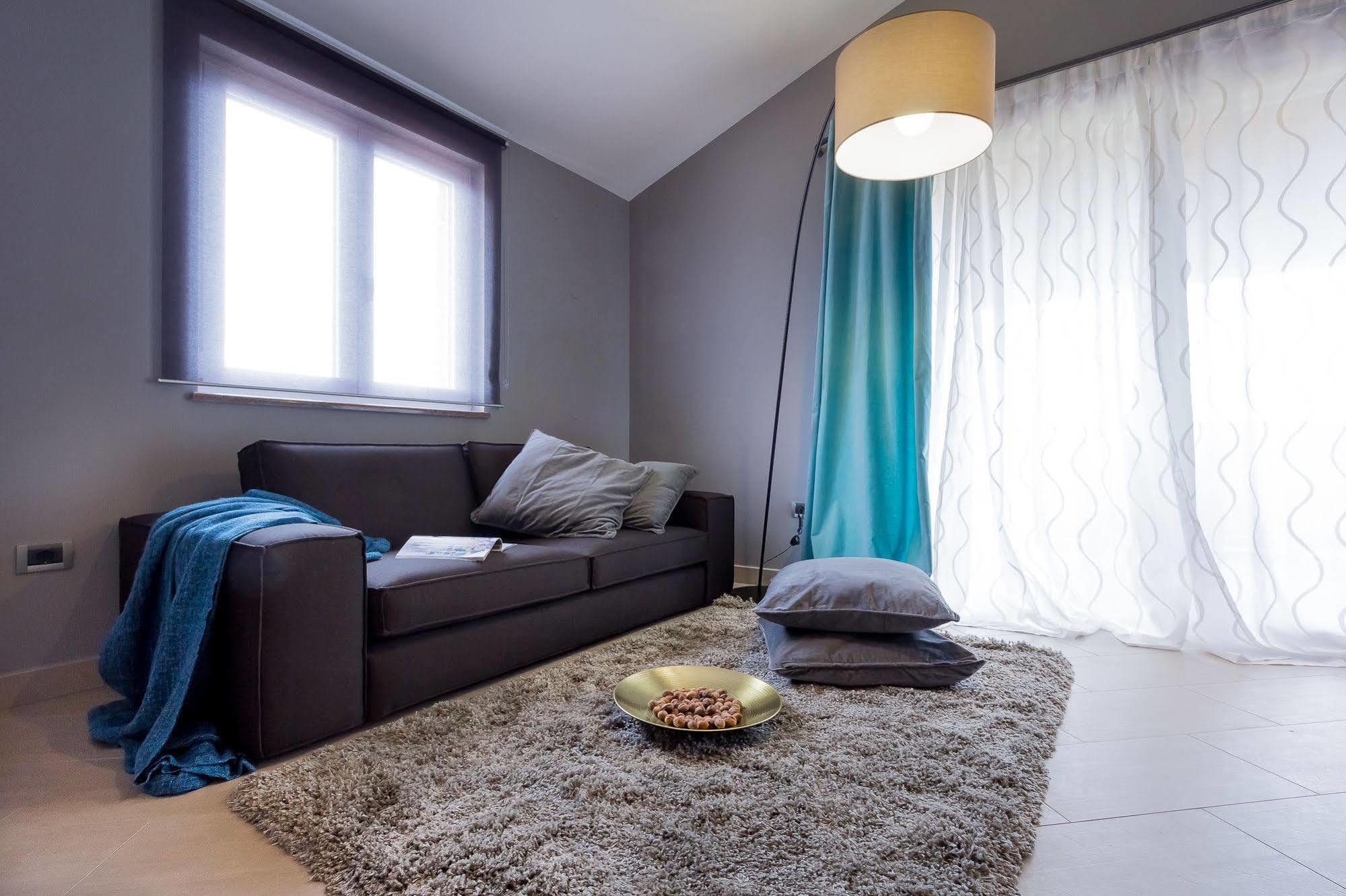 Apartments Stella Ровинско село Екстериор снимка