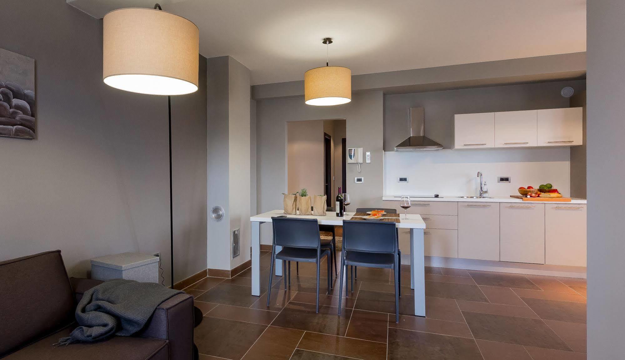 Apartments Stella Ровинско село Екстериор снимка