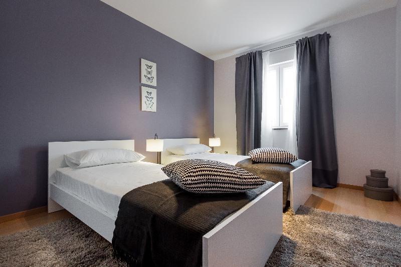 Apartments Stella Ровинско село Екстериор снимка
